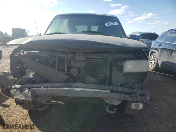 1999 GMC Denali with VIN 1GKEK13R1XR914199, listed as a Copart auction lot 46247985 with 143,628 mi miles and Salvage Title. Bid and sale history available at carsss.com. Image 5.