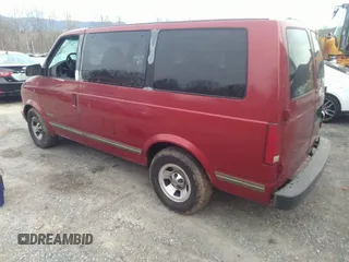 1997 Chevrolet Astro z VIN 1GNDM19WXVB135217, wystawiony jako IAAI lot #41753429 z przebiegiem 133 593 mil mil oraz . Historia ofert i sprzedaży dostępna na DreamBid. Obrazek 3.