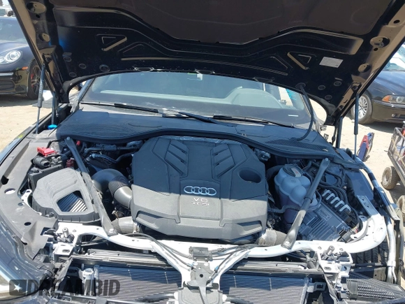2024 Audi A8 with VIN WAULDAF89RN003075, listed as a IAAI auction lot 42502959 with 4,409 mi miles and . Bid and sale history available at DreamBid. Image 10.