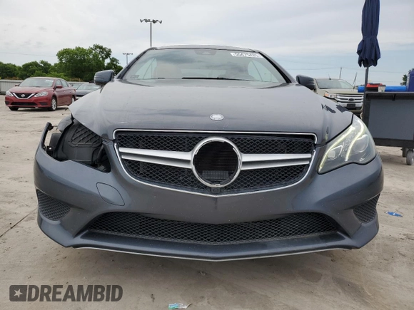 2014 Mercedes-Benz E 350 z VIN WDDKJ5KB5EF226093, wystawiony jako Copart lot #55475425 z przebiegiem 125 574 mil mil oraz Szkoda całkowita • Salvage title. Historia ofert i sprzedaży dostępna na DreamBid. Obrazek 5.
