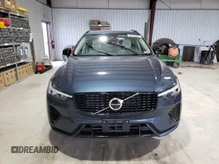 2023 Volvo XC60 Plus Dark Theme z VIN YV4H60DL2P1289471, wystawiony jako Copart lot #62508884 z przebiegiem 8 012 mil mil oraz Szkoda całkowita • Salvage title. Historia ofert i sprzedaży dostępna na DreamBid. Obrazek 5.