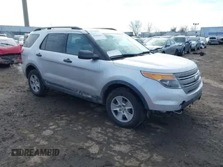 2014 Ford Explorer with VIN 1FM5K8B87EGB47749, listed as a IAAI auction lot 41460823 with 142,123 mi miles and . Bid and sale history available at carsss.com. Image 1.