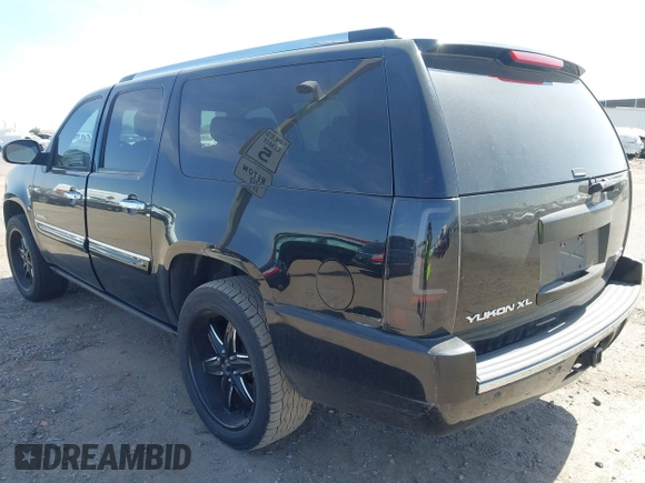 2007 GMC Yukon XL with VIN 1GKFK66827J284843, listed as a IAAI auction lot 42360026 with 203,706 mi miles and . Bid and sale history available at DreamBid. Image 3.