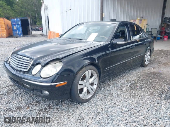 2005 Mercedes-Benz E 500 z VIN WDBUF70J85A683972, wystawiony jako IAAI lot #42400796 z przebiegiem 227 867 mil mil oraz . Historia ofert i sprzedaży dostępna na DreamBid. Obrazek 2.