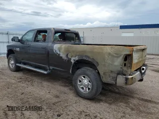 2017 Ram 2500 Tradesman z VIN 3C6UR5HL8HG590269, wystawiony jako Copart lot #61224455 z przebiegiem 65 888 mil mil oraz Szkoda całkowita • Salvage title. Historia ofert i sprzedaży dostępna na DreamBid. Obrazek 2.