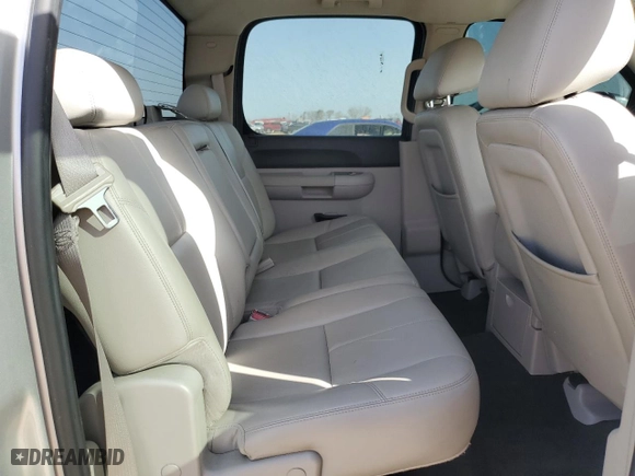2010 Chevrolet Silverado 1500 LT with VIN 3GCRCSE08AG232099, listed as a Copart auction lot 47605695 with 209,796 mi miles and Salvage Title. Bid and sale history available at carsss.com. Image 10.