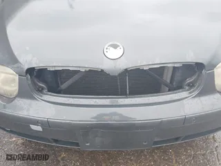 2004 BMW 7 Series 745i with VIN WBAGL63444DP70043, listed as a IAAI auction lot 41982697 with 188,931 mi miles. Bid and sale history available at carsss.com. Image 6.