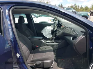 2018 Chevrolet Malibu LT z VIN 1G1ZD5ST3JF181523, wystawiony jako IAAI lot #42192338 z przebiegiem 71 376 mil mil oraz . Historia ofert i sprzedaży dostępna na DreamBid. Obrazek 5.