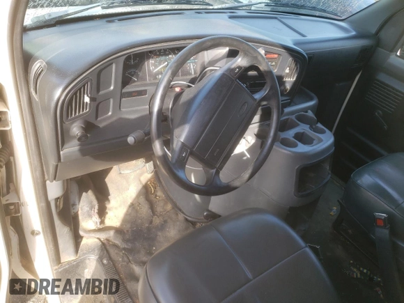 1992 Ford Econoline Cargo with VIN 1FTEE14Y2NHB57650, listed as a Copart auction lot 60258605 with 313,337 mi miles and Salvage title. Bid and sale history available at DreamBid. Image 8.