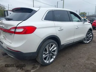 2017 Lincoln MKX Reserve with VIN 2LMPJ8LR5HBL14872, listed as a IAAI auction lot 42244881 with 110,991 mi miles and . Bid and sale history available at DreamBid. Image 4.