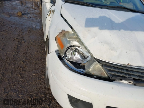 2008 Nissan Versa 1.8 S with VIN 3N1BC13E18L460203, listed as a IAAI auction lot 41501680 with 149,202 mi miles. Bid and sale history available at carsss.com. Image 6.