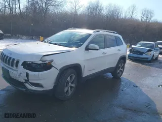 2019 Jeep Cherokee Limited with VIN 1C4PJMDX8KD385362, listed as a IAAI auction lot 41364239 with 83,100 mi miles. Bid and sale history available at carsss.com. Image 18.
