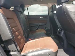 2021 Volkswagen Atlas SEL Premium R-Line with VIN 1V2FR2CA1MC500123, listed as a Copart auction lot 56912575 with 57,054 mi miles and Salvage title. Bid and sale history available at DreamBid. Image 10.