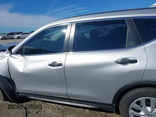 2020 Nissan Rogue SV with VIN JN8AT2MT1LW033932, listed as a IAAI auction lot 41675781 with 67,419 mi miles and . Bid and sale history available at carsss.com. Image 15.