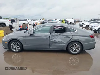 2020 Hyundai Sonata SEL z VIN 5NPEL4JA9LH035459, wystawiony jako IAAI lot #42200766 z przebiegiem 34 027 mil mil oraz . Historia ofert i sprzedaży dostępna na DreamBid. Obrazek 14.