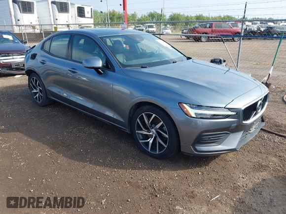 2019 Volvo S60 Momentum with VIN 7JR102FKXKG015965, listed as a IAAI auction lot 41156948 with 48,500 mi miles. Bid and sale history available at carsss.com. Image 1.