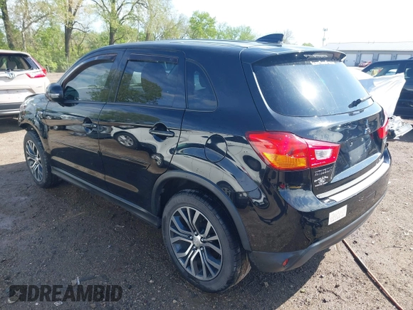 2017 Mitsubishi Outlander ES z VIN JA4AP3AU4HZ007103, wystawiony jako IAAI lot #42129563 z przebiegiem 113 554 mil mil oraz . Historia ofert i sprzedaży dostępna na DreamBid. Obrazek 3.