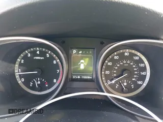 2017 Hyundai Santa Fe 2.4L z VIN 5XYZT3LB3HG398971, wystawiony jako IAAI lot #41844623 z przebiegiem 173 000 mil mil oraz . Historia ofert i sprzedaży dostępna na DreamBid. Obrazek 7.