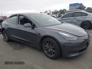 2023 Tesla Model 3 с VIN 5YJ3E1EA4PF705949, выставлен на аукционе IAAI как лот 42336682 с пробегом 88 056 миль миль и . История ставок и продаж доступна на DreamBid. Изображение 1.
