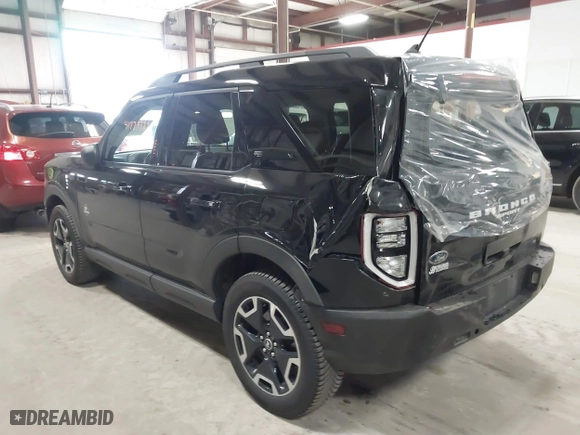 2021 Ford Bronco Sport Outer Banks with VIN 3FMCR9C66MRB40529, listed as a IAAI auction lot 41779722 with 71,422 mi miles. Bid and sale history available at carsss.com. Image 3.