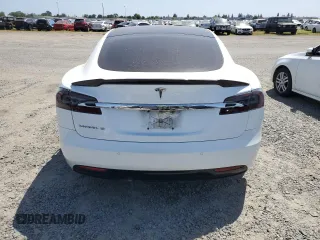 2018 Tesla Model S 75D with VIN 5YJSA1E29JF281143, listed as a Copart auction lot 54208145 with 132,722 mi miles and Salvage title. Bid and sale history available at DreamBid. Image 6.