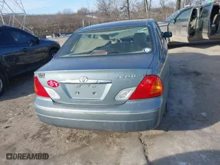 2002 Toyota Avalon XL with VIN 4T1BF28B42U226770, listed as a IAAI auction lot 41394365 with 237,156 mi miles. Bid and sale history available at carsss.com. Image 16.