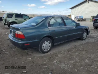 1996 Honda Accord Value with VIN 1HGCD5699TA207734, listed as a Copart auction lot 45049365 with 269,491 mi miles and Salvage Title. Bid and sale history available at DreamBid. Image 3.