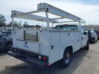2001 Ford F-350 with VIN 1FDSF34S31EC24884, listed as a IAAI auction lot 41803795 with 254,862 mi miles and . Bid and sale history available at DreamBid. Image 4.