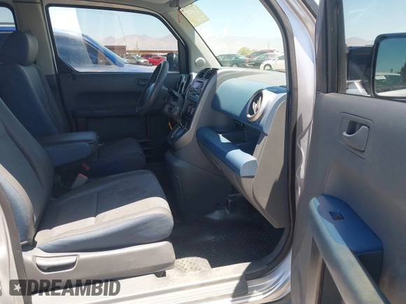 2004 Honda Element EX с VIN 5J6YH28514L025351, выставлен на аукционе IAAI как лот 42335544 с пробегом 162 204 миль миль и . История ставок и продаж доступна на DreamBid. Изображение 5.
