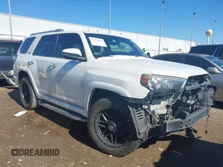2015 Toyota 4Runner SR5 with VIN JTEZU5JR2F5102302, listed as a IAAI auction lot 41371628 with 233,038 mi miles and . Bid and sale history available at DreamBid. Image 1.