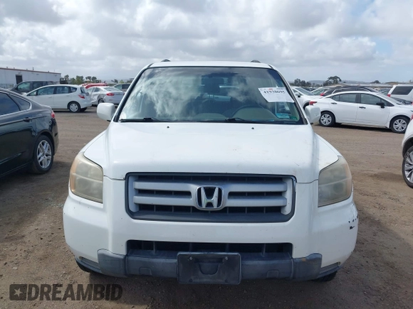 2008 Honda Pilot VP with VIN 5FNYF28258B012015, listed as a IAAI auction lot 41938695 with 181,967 mi miles and . Bid and sale history available at DreamBid. Image 13.