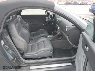 2004 Audi TT with VIN TRUUF28NX41025506, listed as a IAAI auction lot 42077877 with 139,617 mi miles. Bid and sale history available at carsss.com. Image 5.
