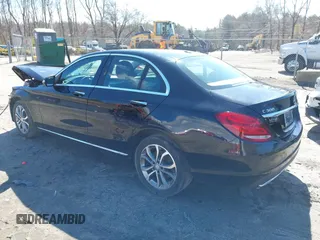 2015 Mercedes-Benz C 300 Luxury with VIN 55SWF4KB7FU002464, listed as a IAAI auction lot 41832373 with 88,000 mi miles and . Bid and sale history available at DreamBid. Image 3.