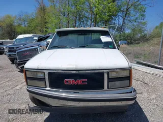 1991 GMC Sierra 1500 with VIN 2GTHC39N2M1512024, listed as a IAAI auction lot 42133143 with 216,701 mi miles and . Bid and sale history available at DreamBid. Image 12.