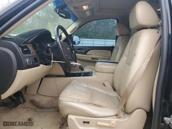2007 Chevrolet Suburban LT with VIN 3GNFC16017G200008, listed as a Copart auction lot 89213525 with 337,620 mi miles and Salvage Title. Bid and sale history available at carsss.com. Image 7.