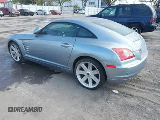 2005 Chrysler Crossfire Limited z VIN 1C3AN69L25X035065, wystawiony jako IAAI lot #41725853 z przebiegiem 64 156 mil mil oraz . Historia ofert i sprzedaży dostępna na DreamBid. Obrazek 3.