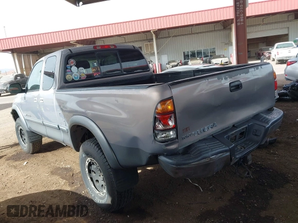 2000 Toyota Tundra SR5 with VIN 5TBRN3415YS049029, listed as a IAAI auction lot 41731441 with 202,100 mi miles and . Bid and sale history available at DreamBid. Image 3.