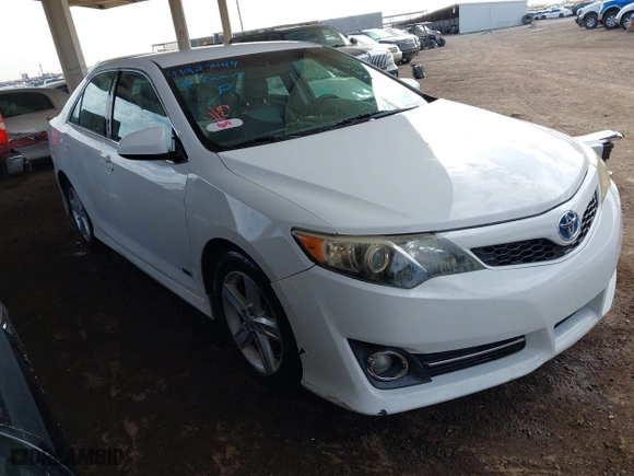 2014 Toyota Camry Hybrid LE with VIN 4T1BD1FK6EU132834, listed as a IAAI auction lot 41927444 with 93,739 mi miles. Bid and sale history available at carsss.com. Image 1.