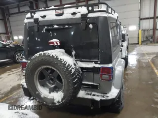 2013 Jeep Wrangler Unlimited Sport z VIN 1C4BJWDG3DL628784, wystawiony jako IAAI lot #41311183 z przebiegiem 125 118 mil mil oraz . Historia ofert i sprzedaży dostępna na DreamBid. Obrazek 16.