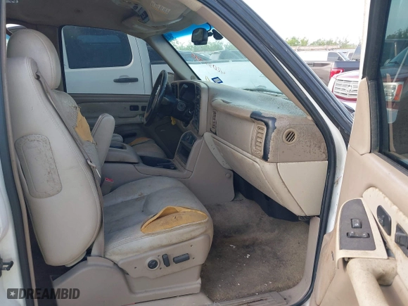 2003 Chevrolet Tahoe LT with VIN 1GNEC13Z53R314957, listed as a IAAI auction lot 42035283 with 358,174 mi miles. Bid and sale history available at carsss.com. Image 5.
