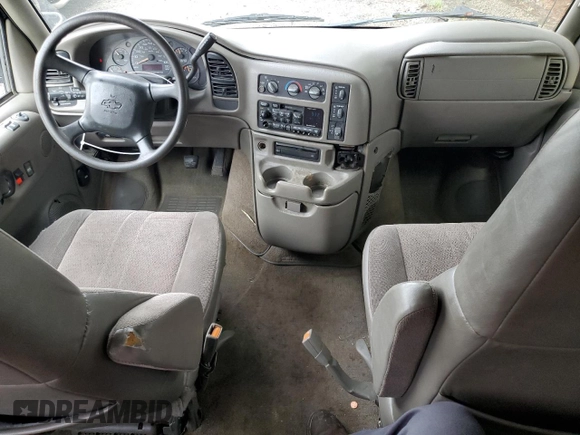 2002 Chevrolet Astro with VIN 1GNDM19X02B110895, listed as a Copart auction lot 70704784 with 176,736 mi miles and Salvage Title. Bid and sale history available at carsss.com. Image 8.