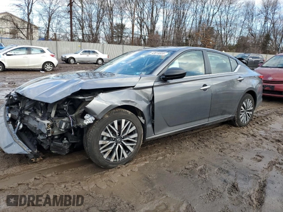 2024 Nissan Altima 2.5 SV with VIN 1N4BL4DV9RN323045, listed as a Copart auction lot 43614655 with 10,433 mi miles and Salvage Title. Bid and sale history available at carsss.com. Image 1.