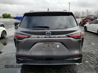 2021 Toyota Sienna XSE with VIN 5TDXRKEC6MS025572, listed as a Copart auction lot 44276735 with 87,398 mi miles and Salvage Title. Bid and sale history available at DreamBid. Image 6.