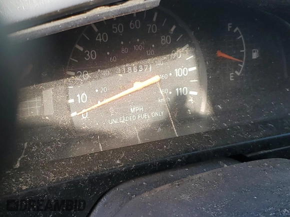 1999 Toyota Tacoma PreRunner with VIN 4TASM92N4XZ408724, listed as a Copart auction lot 84142794 with 118,637 mi miles and Non repairable. Bid and sale history available at DreamBid. Image 9.