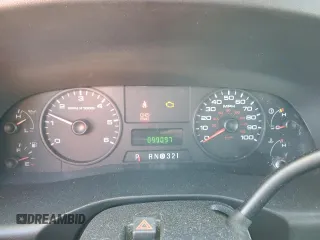 2005 Ford F-250 XL с VIN 1FTSX21565EA48459, выставлен на аукционе Copart как лот 44421185 с пробегом 99 097 миль миль и Чистый • Clean title. История ставок и продаж доступна на DreamBid. Изображение 9.