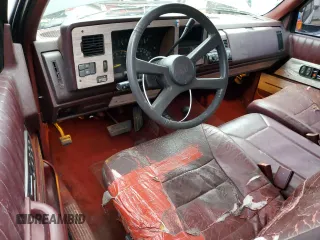 1994 GMC Sierra 1500 with VIN 2GDEK19K2R1544894, listed as a Copart auction lot 81806224 with 208,213 mi miles and Clean Title. Bid and sale history available at DreamBid. Image 8.