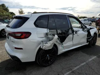 2022 BMW X5 sDrive40i with VIN 5UXCR4C09N9J12478, listed as a Copart auction lot 68438982 with 13,107 mi miles. Bid and sale history available at carsss.com. Image 3.
