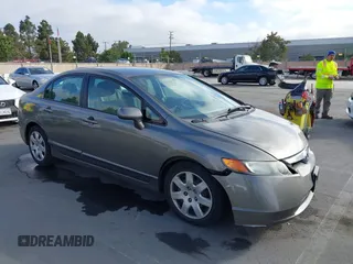 2006 Honda Civic LX z VIN 1HGFA16546L098992, wystawiony jako IAAI lot #42510683 z przebiegiem 144 565 mil mil oraz . Historia ofert i sprzedaży dostępna na DreamBid. Obrazek 1.