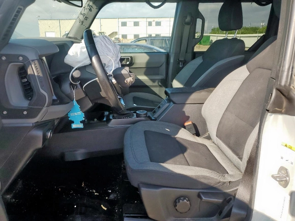 2021 Ford Bronco with VIN 1FMDE5BHXMLA97789, listed as a Copart auction lot 59548025 with 93,959 mi miles and Salvage title. Bid and sale history available at DreamBid. Image 7.