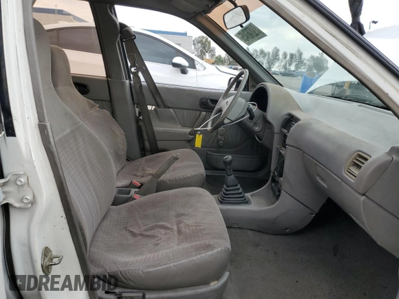 1993 Geo Metro z VIN 2C1MR6469P6700123, wystawiony jako Copart lot #89276845 z przebiegiem 167 872 mil mil oraz Tytuł czysty. Historia ofert i sprzedaży dostępna na DreamBid. Obrazek 7.